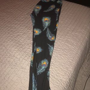 TC peacock patterned leggings